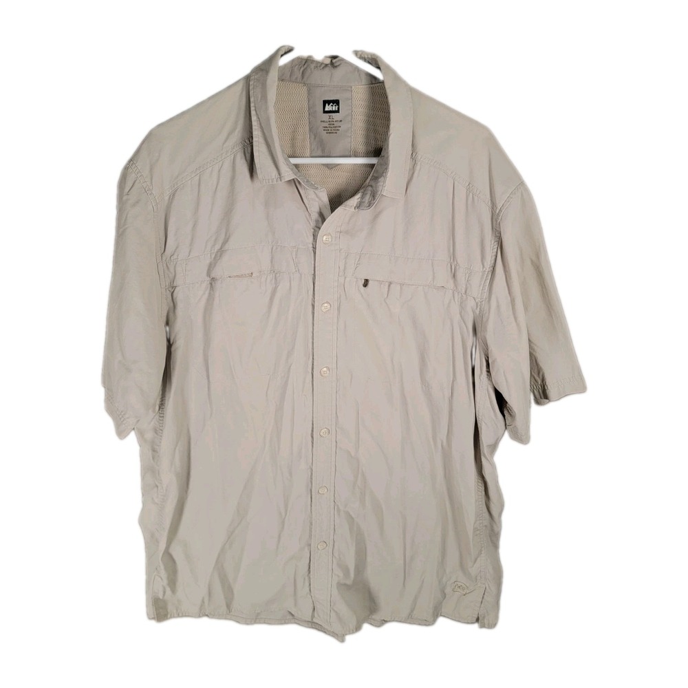 REI Shirt Mens XL Khaki Sahara Vented Trail Hiking Fishing Short Sleeve Button